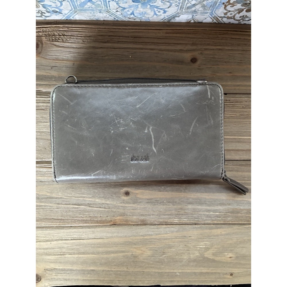 The Sak Gray Clutch Wallet Womens Preppy Stylish